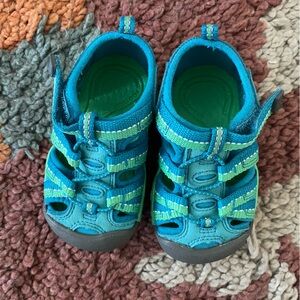 Toddler Keen Newport Shoes Size 5